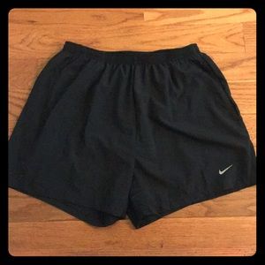 Nike Men’s Large Running Shorts in Black Dri-Fit